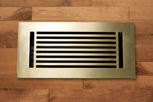 Carregar imagem no visualizador da galeria, Cast Aluminum Linear Bar Vent Covers - Satin Brass
