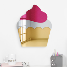 Load image into Gallery viewer, Cupcake
