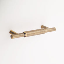 Carregar imagem no visualizador da galeria, Charlotte Solid Brass Drawer Pull - 3.75 Inch Centers
