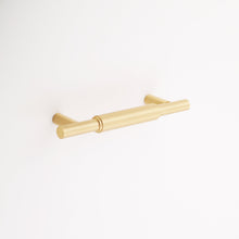 Carregar imagem no visualizador da galeria, Charlotte Solid Brass Drawer Pull - 3.75 Inch Centers
