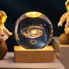 Carregar imagem no visualizador da galeria, Crystal Ball Night Light
