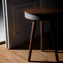 Load image into Gallery viewer, Rusée Smart Table with Speaker &amp; Wireless Charger
