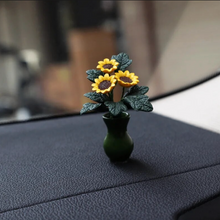 Carregar imagem no visualizador da galeria, Mini Sunflower Car Vase
