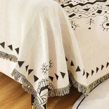 Carregar imagem no visualizador da galeria, Woven Rustic Blanket
