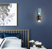 Carregar imagem no visualizador da galeria, Magic In Milan Wall Sconce
