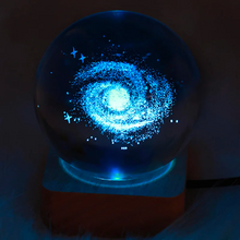 Cargar imagen en el visor de la galería, Crystal Ball Night Light
