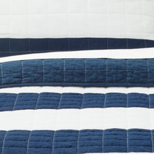 Cargar imagen en el visor de la galería, Stripe 3 Piece Quilt Set
