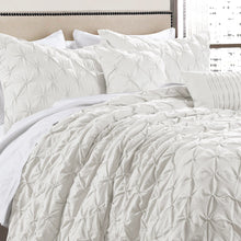 Cargar imagen en el visor de la galería, Ravello Pintuck 5 Piece Comforter Set
