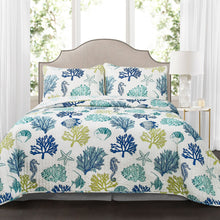 Carregar imagem no visualizador da galeria, Coastal Reef Quilt 3 Piece Set
