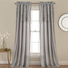 Carregar imagem no visualizador da galeria, Bayview Window Curtain Set
