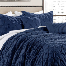 Cargar imagen en el visor de la galería, Ravello Pintuck 5 Piece Comforter Set
