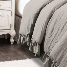 Cargar imagen en el visor de la galería, Reyna 3 Piece Comforter Set
