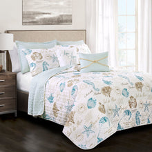 Load image into Gallery viewer, Harbor Life Reversible Quilt Set
