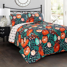 Carregar imagem no visualizador da galeria, Poppy Garden Quilt 3 Piece Set
