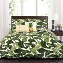 Cargar imagen en el visor de la galería, Tropical Paradise Quilt 5 Piece Set
