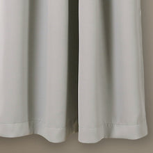 Cargar imagen en el visor de la galería, Insulated Grommet Blackout Window Curtain Panel Set
