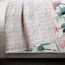 Cargar imagen en el visor de la galería, Zuri Flora Quilt 3 Piece Set
