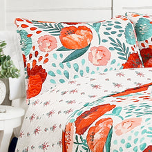 Load image into Gallery viewer, Poppy Garden Quilt 3 Piece Set
