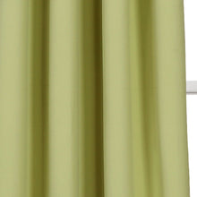 Cargar imagen en el visor de la galería, Insulated Grommet Blackout Window Curtain Panel Set
