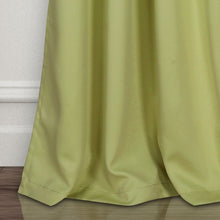 Cargar imagen en el visor de la galería, Insulated Grommet Blackout Window Curtain Panel Set
