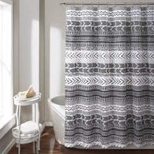 Cargar imagen en el visor de la galería, Hygge Geo Shower Curtain
