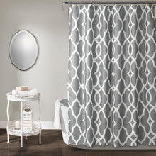 Carregar imagem no visualizador da galeria, Connor Geo Shower Curtain
