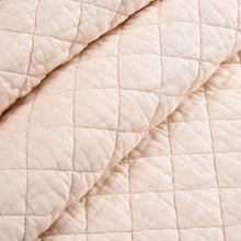 Cargar imagen en el visor de la galería, Ava Diamond Oversized Cotton Quilt Set
