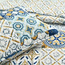 Load image into Gallery viewer, Monique Patch 3 Piece Quilt Set
