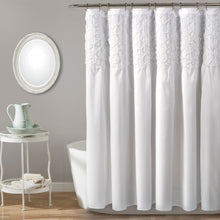 Carregar imagem no visualizador da galeria, Bayview Shower Curtain
