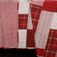 Load image into Gallery viewer, Greenville 3 Piece Quilt Set
