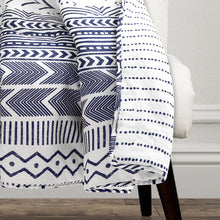 Carregar imagem no visualizador da galeria, Hygge Geo Throw
