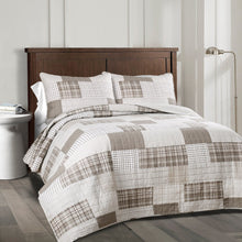 Carregar imagem no visualizador da galeria, Greenville 3 Piece Quilt Set
