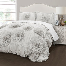 Load image into Gallery viewer, Serena 3 Piece Comforter Set
