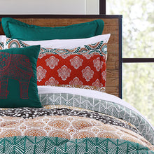 Cargar imagen en el visor de la galería, Bohemian Stripe 7 Piece Comforter Set
