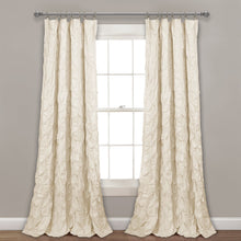 Carregar imagem no visualizador da galeria, Ravello Pintuck Window Curtain Panel
