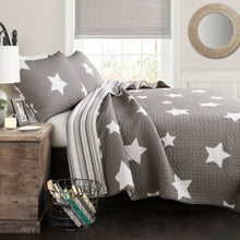 Load image into Gallery viewer, Star 2 Piece Quilt Set Twin Size
