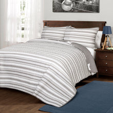 Carregar imagem no visualizador da galeria, Star 3 Piece Quilt Set
