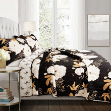 Load image into Gallery viewer, Zinnia Floral 3 Piece Quilt Set
