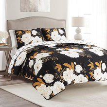 Load image into Gallery viewer, Zinnia Floral 3 Piece Quilt Set
