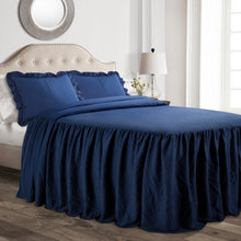 Carregar imagem no visualizador da galeria, Ruffle Skirt Bedspread Set
