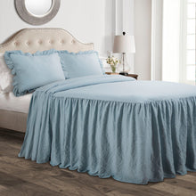 Carregar imagem no visualizador da galeria, Ruffle Skirt Bedspread Set
