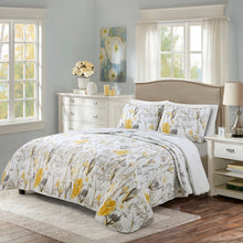 Load image into Gallery viewer, Adalia 3 Piece Quilt Set
