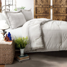 Cargar imagen en el visor de la galería, Farmhouse Stripe Reversible Comforter Set
