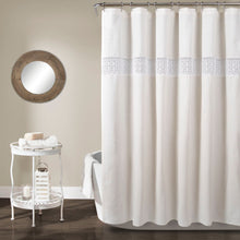 Carregar imagem no visualizador da galeria, Dana Lace Shower Curtain
