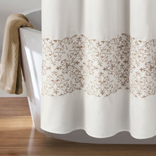 Carregar imagem no visualizador da galeria, Scroll Medallion Shower Curtain
