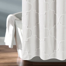 Cargar imagen en el visor de la galería, Avon Chenille Trellis Shower Curtain
