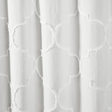 Carregar imagem no visualizador da galeria, Avon Chenille Trellis Shower Curtain
