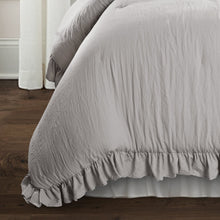 Carregar imagem no visualizador da galeria, Reyna Comforter Set Back To Campus Dorm Room Bedding
