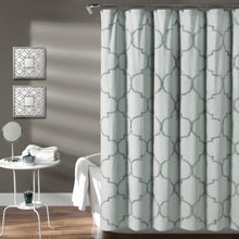 Carregar imagem no visualizador da galeria, Avon Chenille Trellis Shower Curtain
