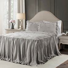 Cargar imagen en el visor de la galería, Ravello Pintuck Ruffle Skirt Bedspread Set
